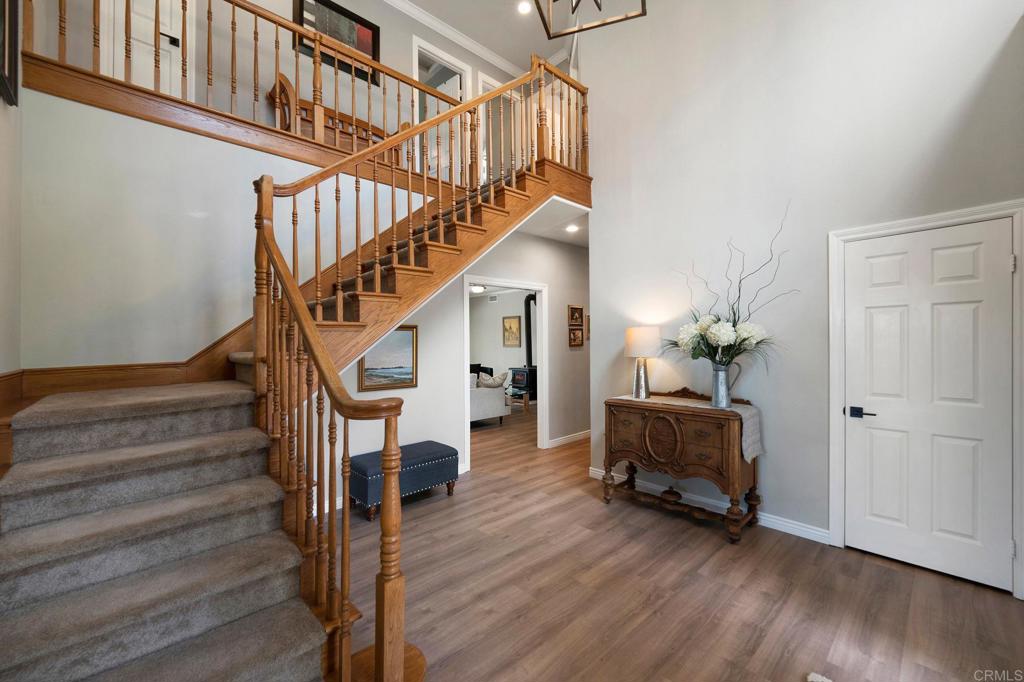 1850 Canyon Heights Road Property Photo 8