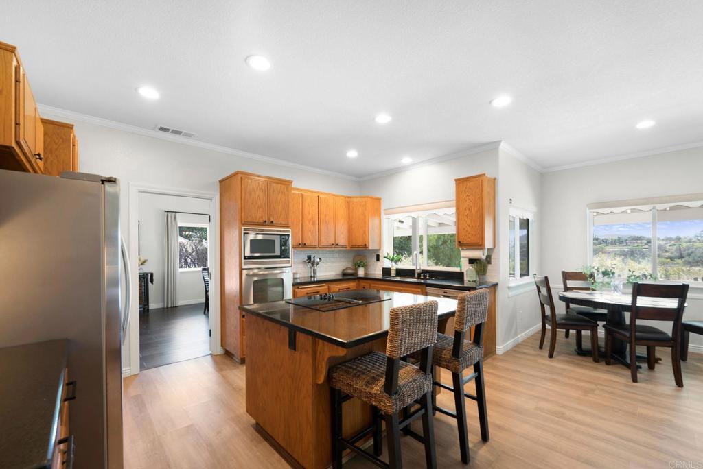 1850 Canyon Heights Road Property Photo 18