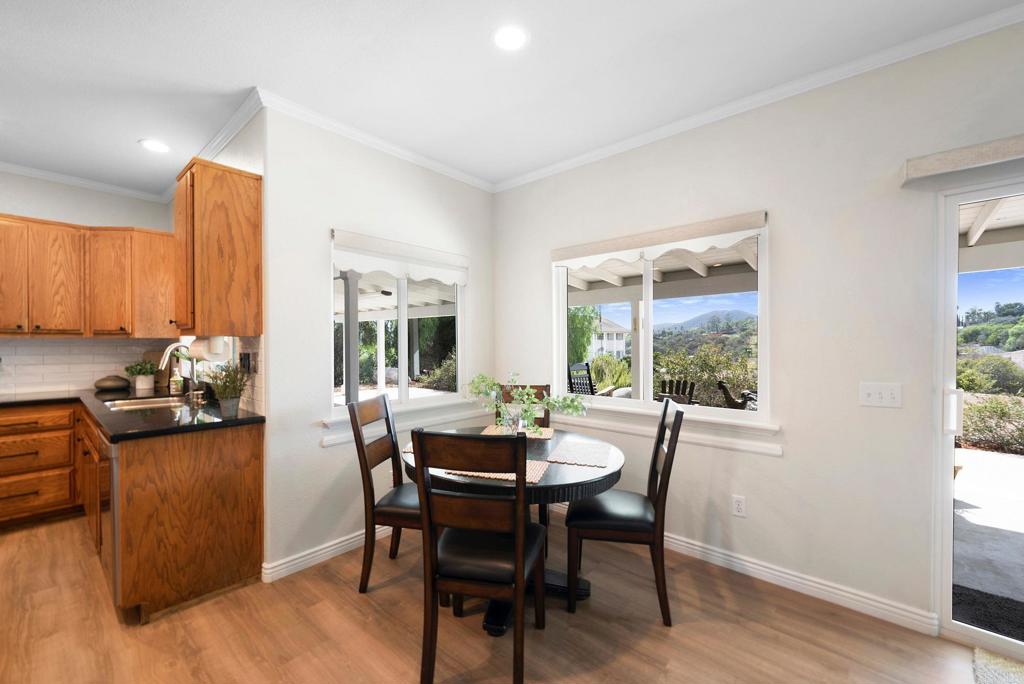 1850 Canyon Heights Road Property Photo 25
