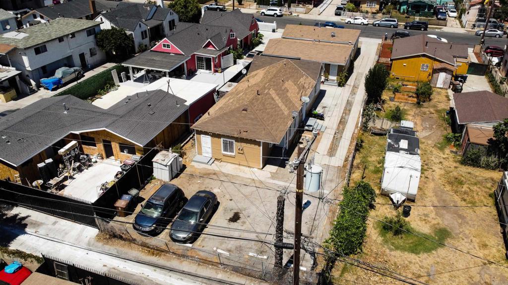 1304 W 93rd Street Property Photo 8