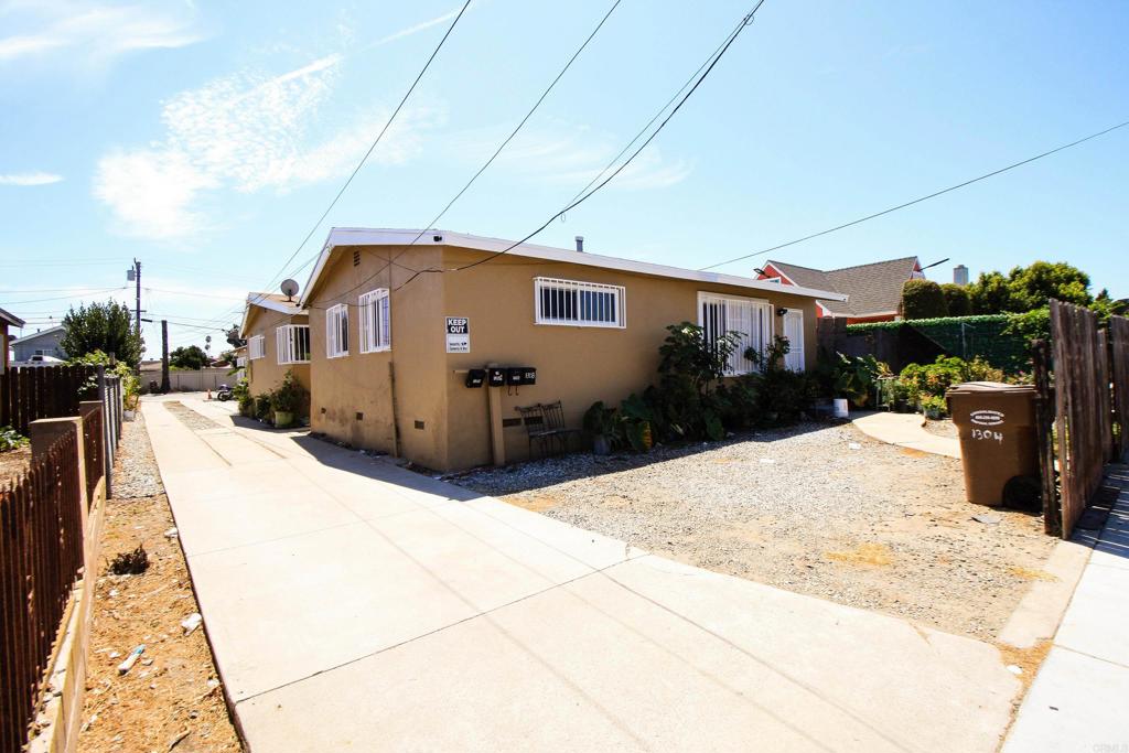 1304 W 93rd Street Property Photo 11