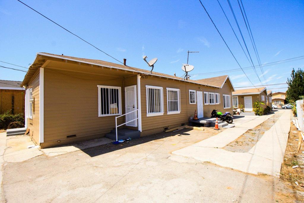 1304 W 93rd Street Property Photo 14