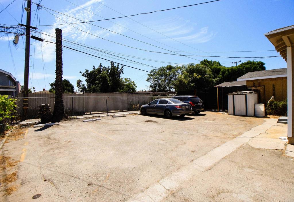 1304 W 93rd Street Property Photo 16