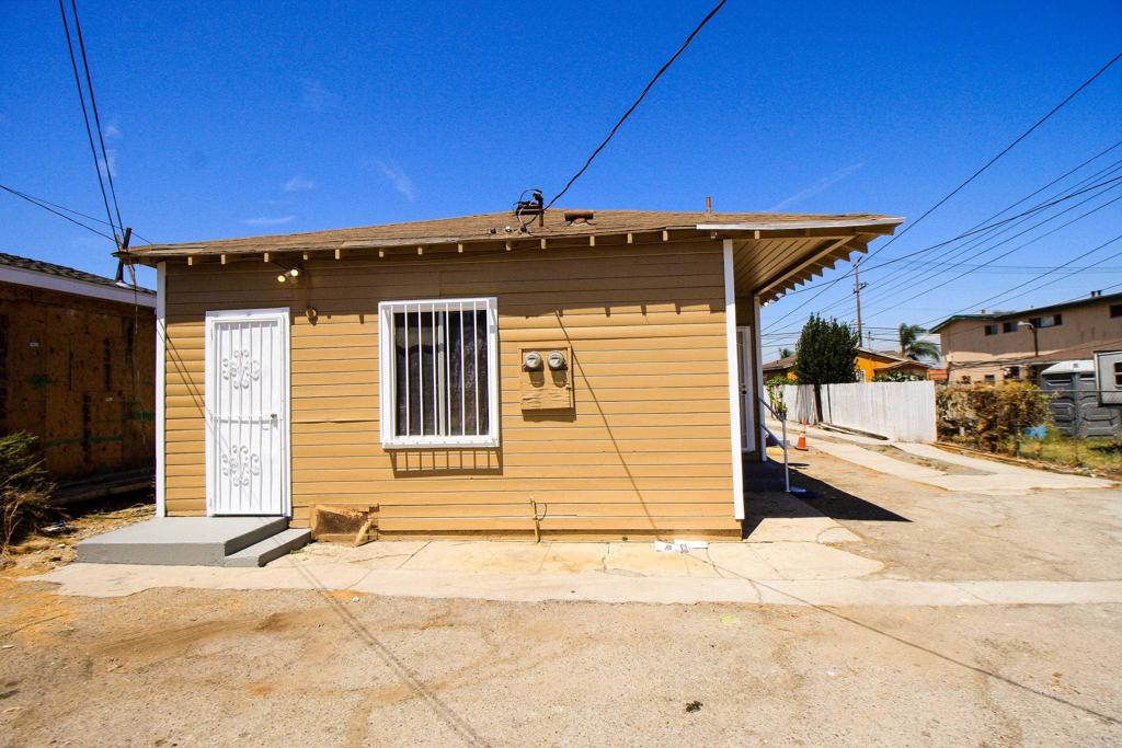 1304 W 93rd Street Property Photo 18