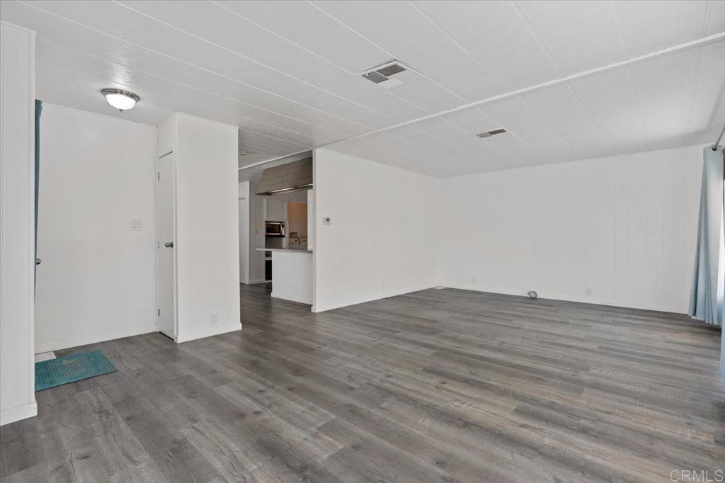 718 Sycamore Avenue 109 Property Photo 6