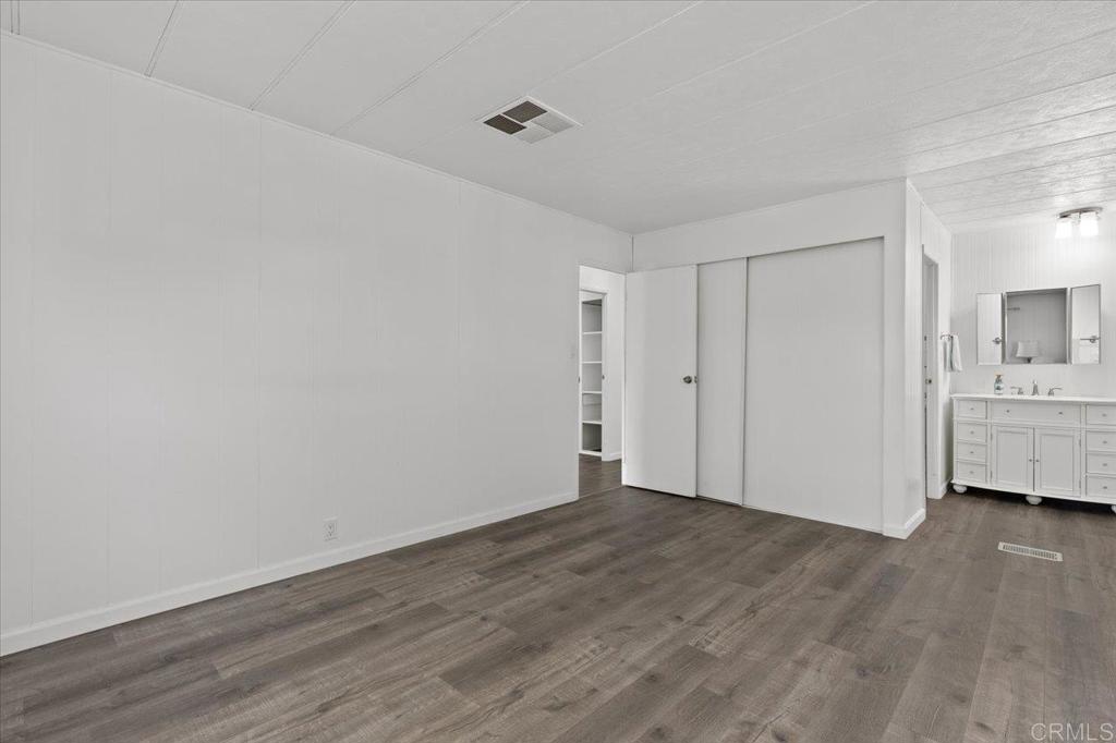 718 Sycamore Avenue 109 Property Photo 14
