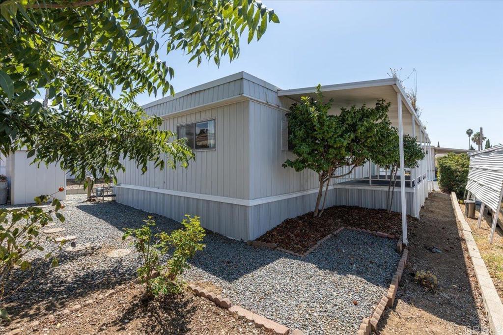 718 Sycamore Avenue 109 Property Photo 23