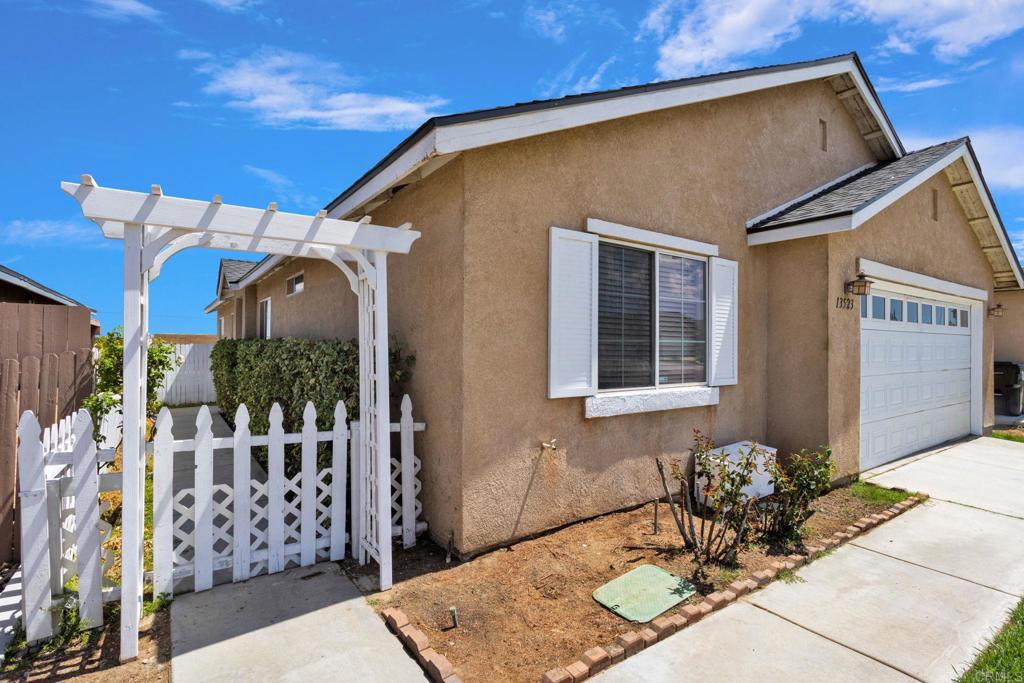 13523 Merry Oaks Property Photo 5