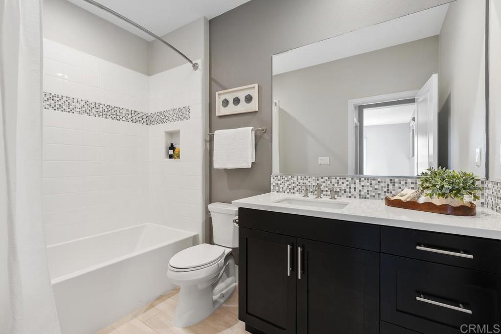 18338 Avenida Apice Property Photo 33