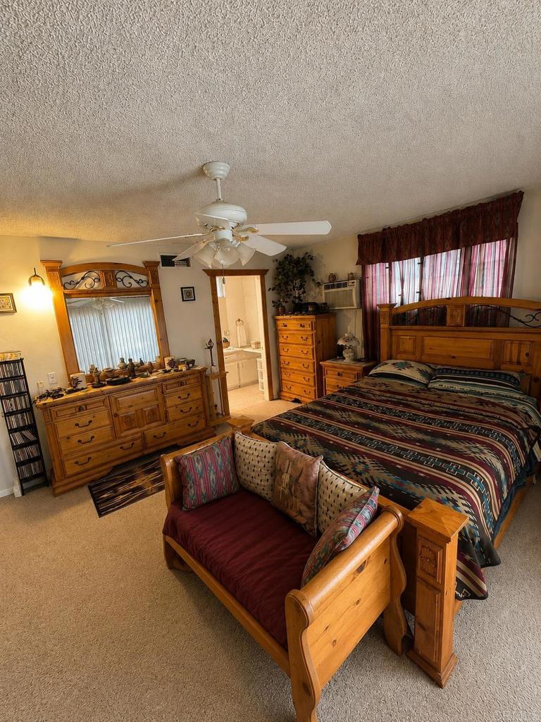 11556 Bridle Path Lane Property Photo 7