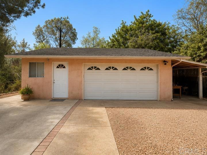 11556 Bridle Path Lane Property Photo 16