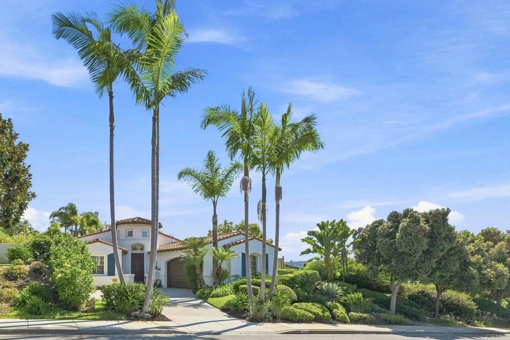 1745 Hummingbird Road Property Photo