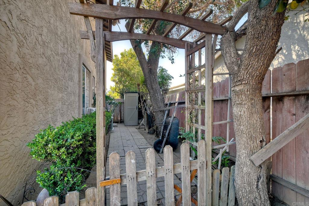 4608 Vinyard St Property Photo 33