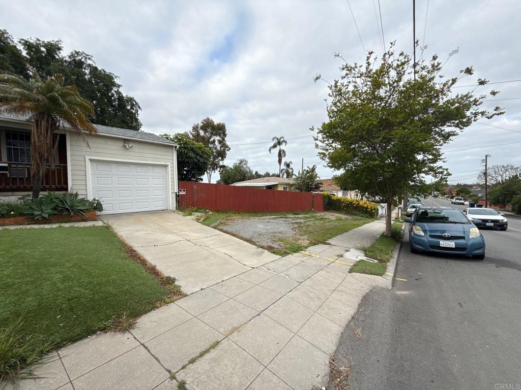 6119 Broadway Property Photo 2
