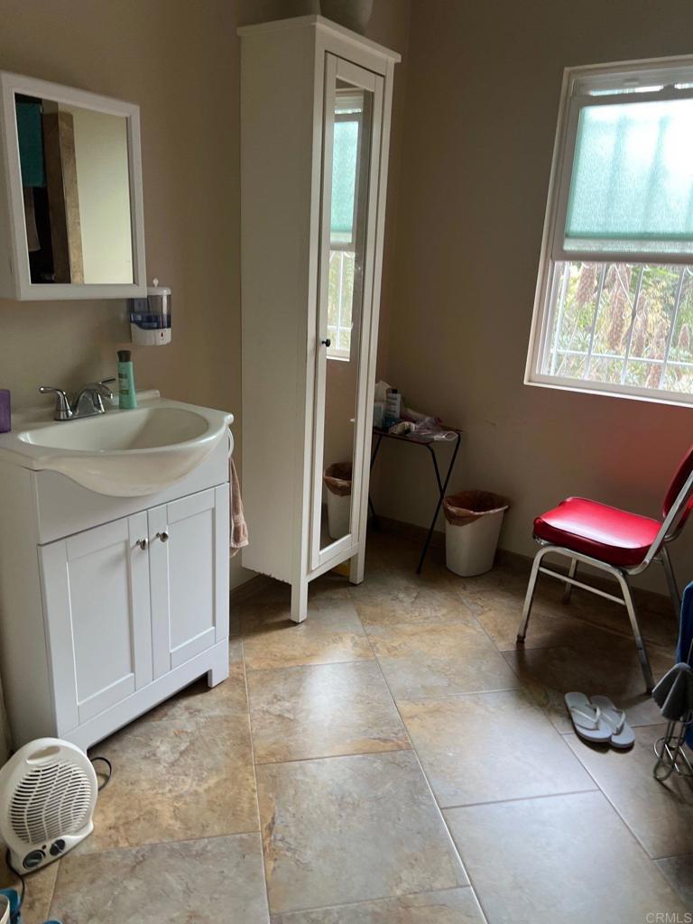 6119 Broadway Property Photo 28