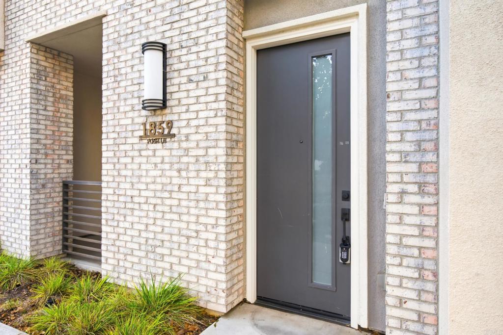 1859 Posh Ln Property Photo 1