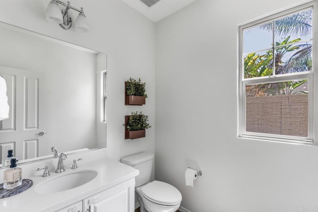 2037 White Alder Lane Property Photo 21