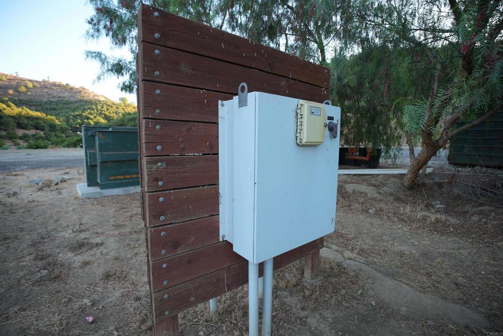 1152 Tarek Property Photo 11