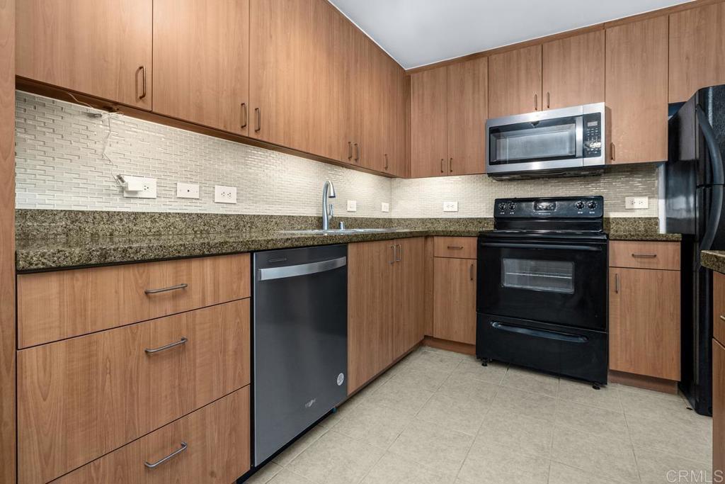 1080 Park Boulevard 317 Property Photo 8