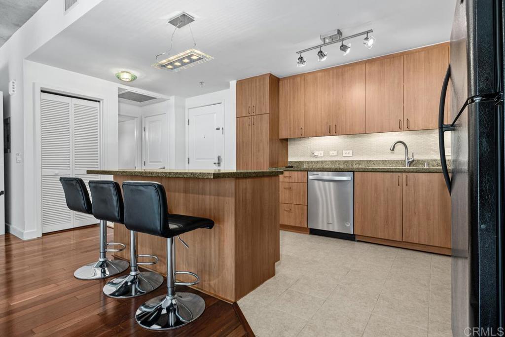 1080 Park Boulevard 317 Property Photo 9