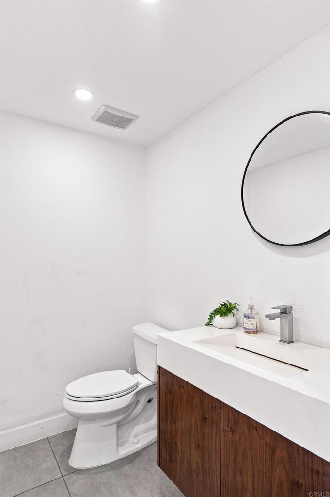 727 Sapphire Street 310 Property Photo 18