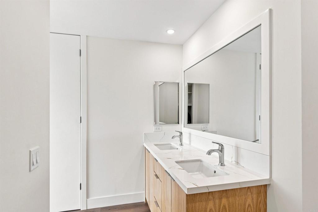 727 Sapphire Street 310 Property Photo 57
