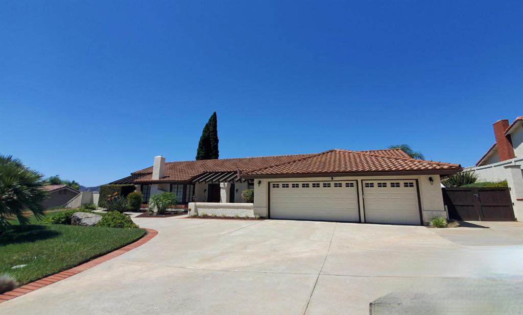 2313 Eucalyptus Avenue Property Photo 1