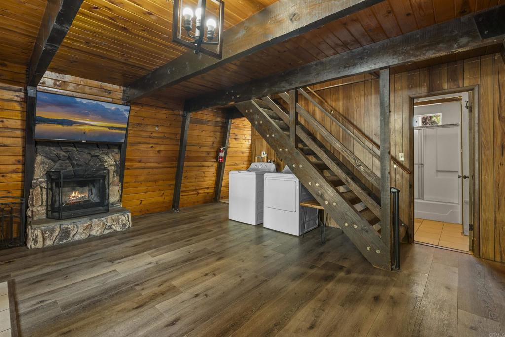624 Elysian Boulevard Property Photo 2