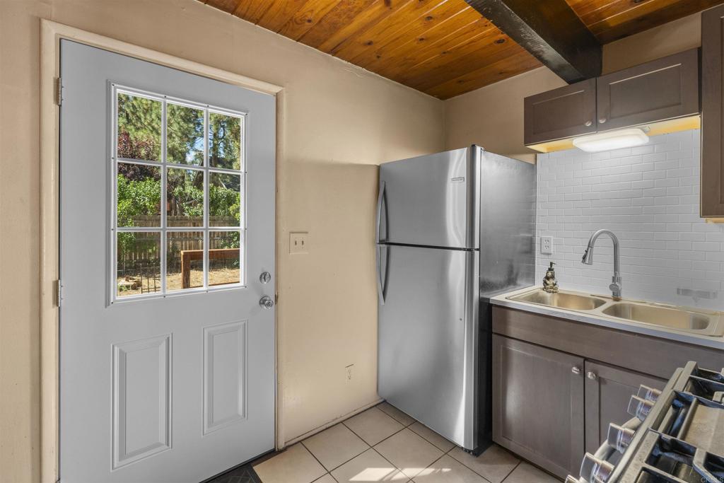 624 Elysian Boulevard Property Photo 4