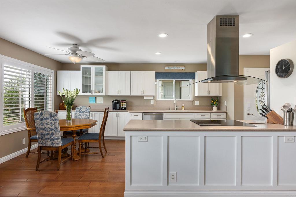 3743 Savory Way Property Photo 6