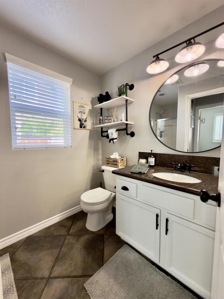 38112 Encanto Rd Property Photo 8
