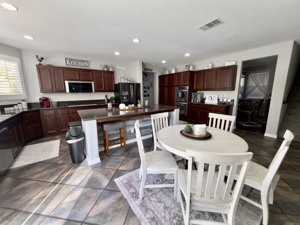 38112 Encanto Rd Property Photo 10