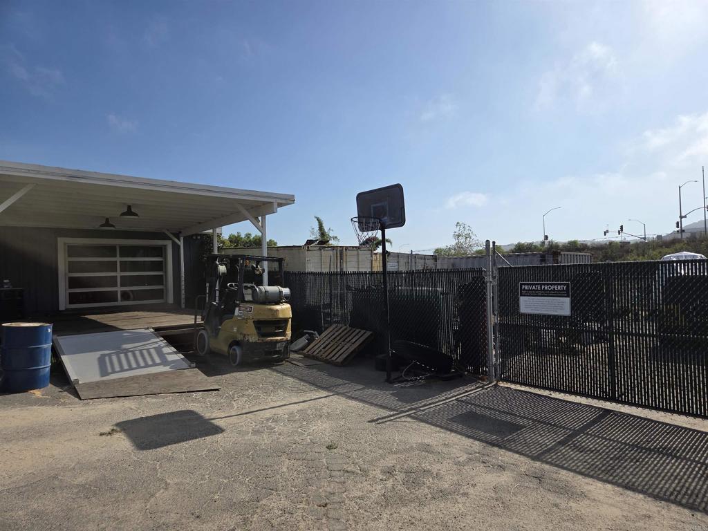 30157 61 Mission Road Property Photo 2