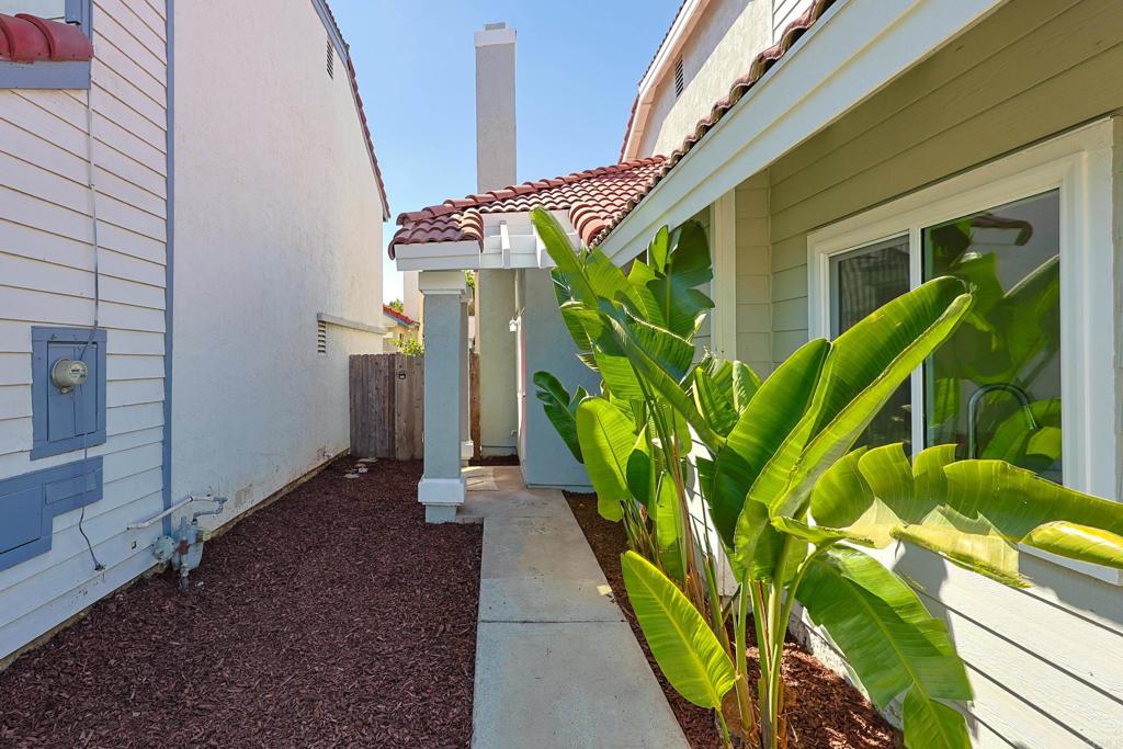 249 Blackbird Way Property Photo 3