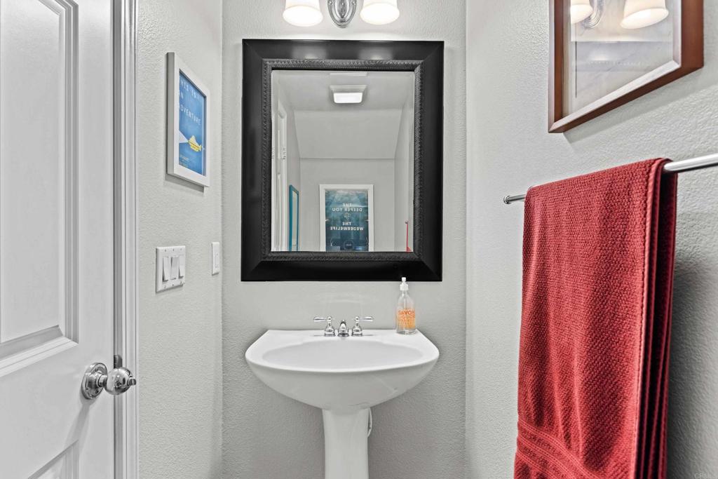 958 Avalon Way Property Photo 8