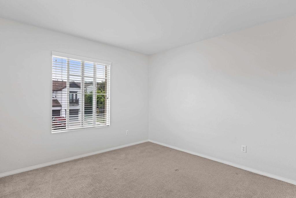 958 Avalon Way Property Photo 29