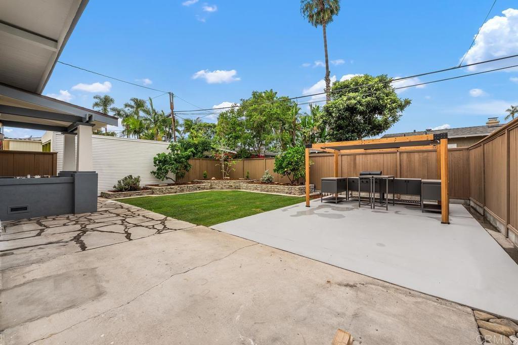 912 Bush Street Property Photo 30