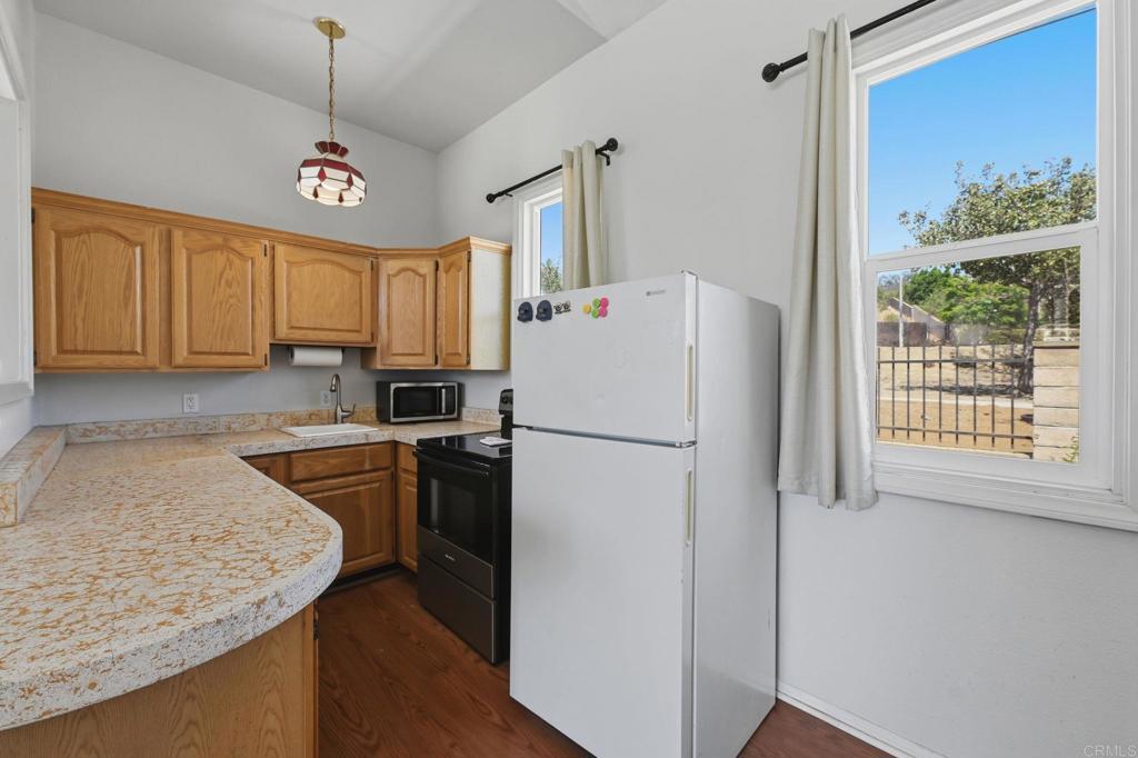 2351 Stewart Place Property Photo 30