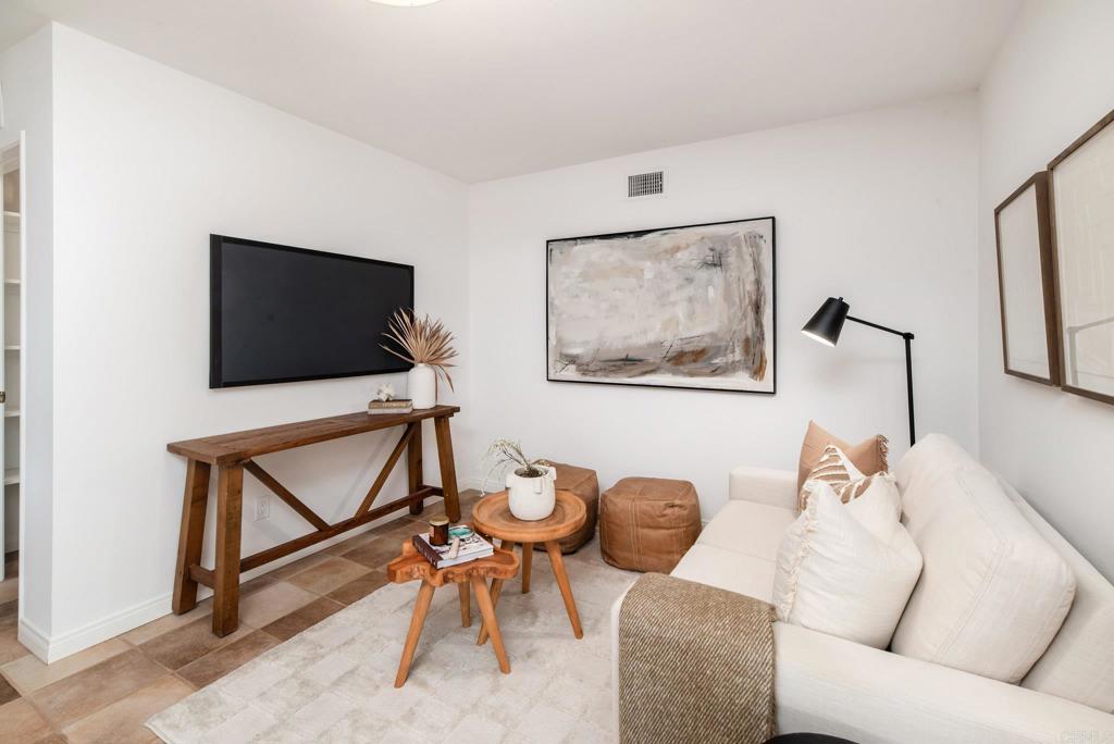8764 Glenira Avenue Property Photo 17
