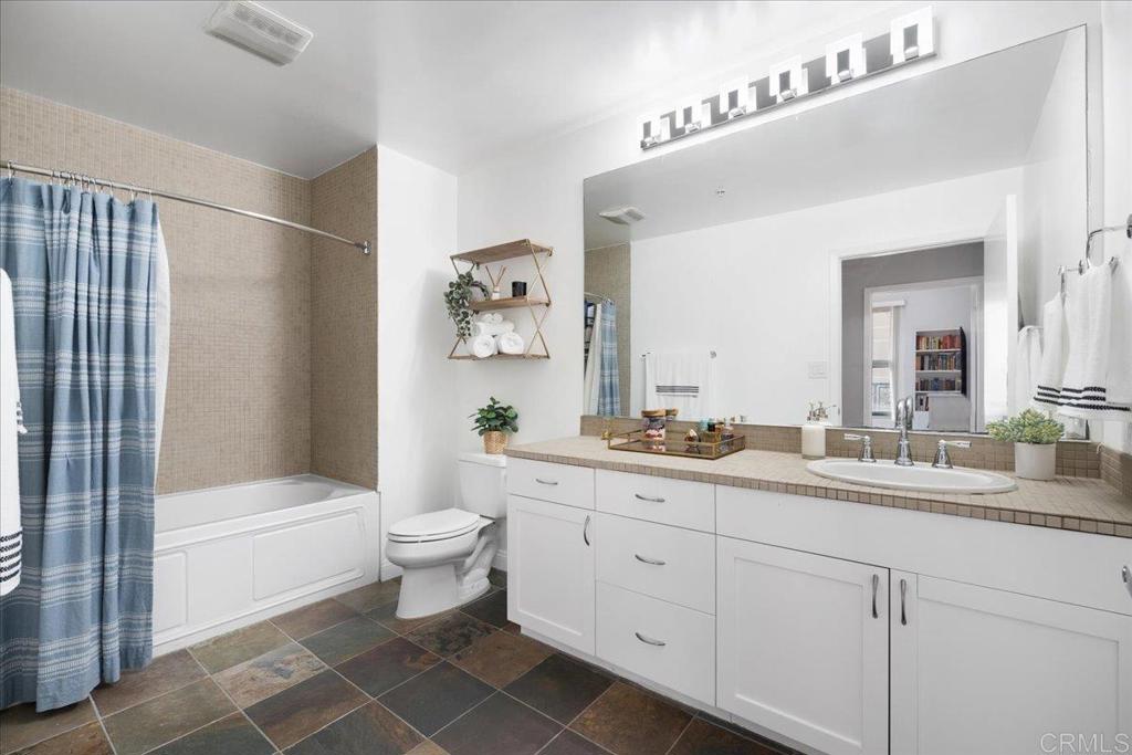 1150 J Street 604 Property Photo 9