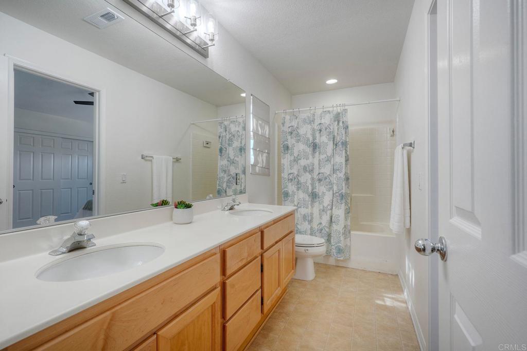 2424 Papyrus Ct. Property Photo 30