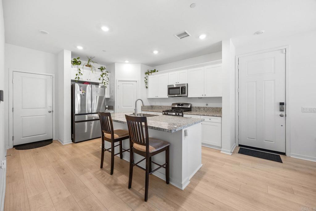 32837 Manhattan Ave. Property Photo 5
