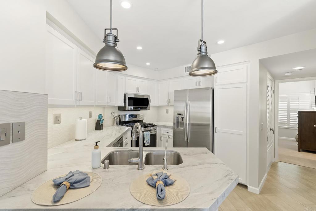 400 N The Strand 4 Property Photo 14