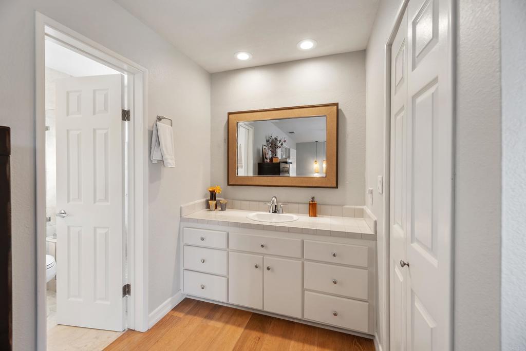 1092 Serena Way Property Photo 14