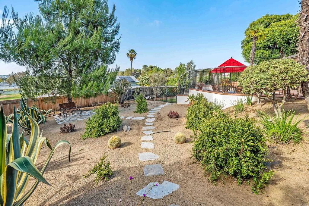 1092 Serena Way Property Photo 47