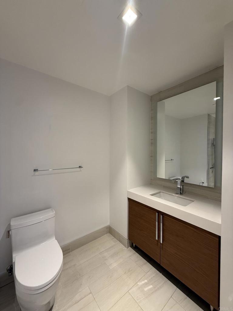 888 W E Street 1203 Property Photo 20