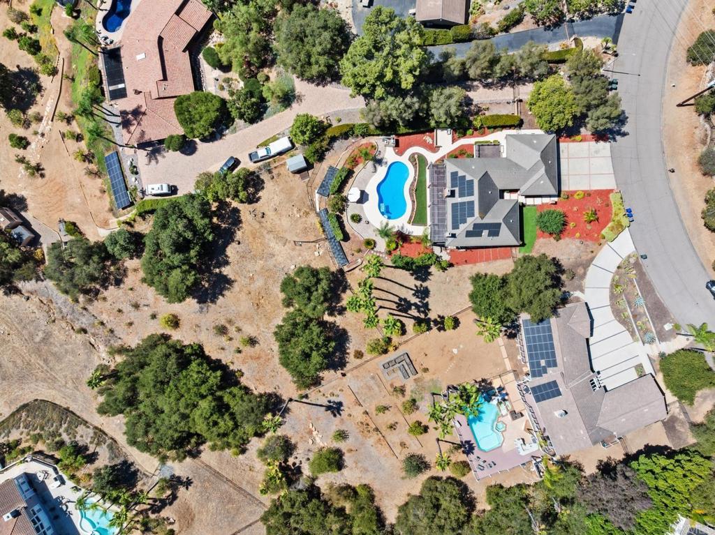 1118 Orangewood Drive Property Photo 4