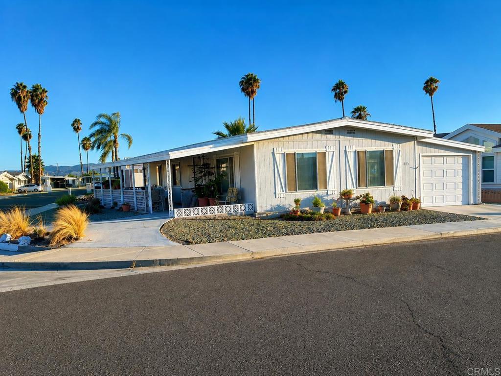 1415 Vista Grande Drive Property Photo 1