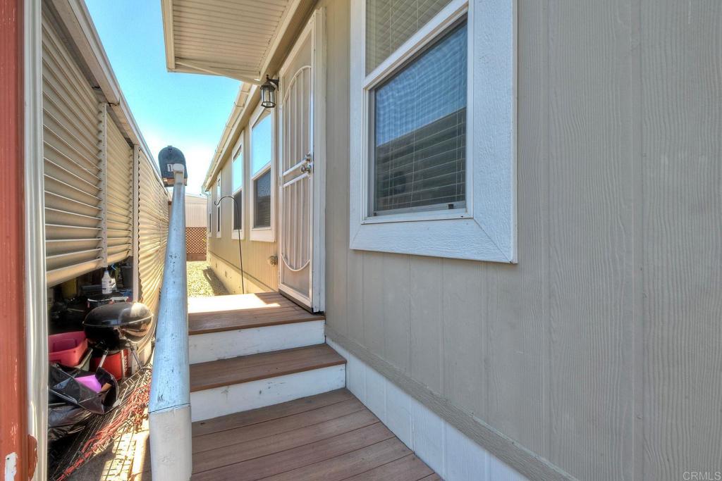 1515 Capalina Road 15 Property Photo 7