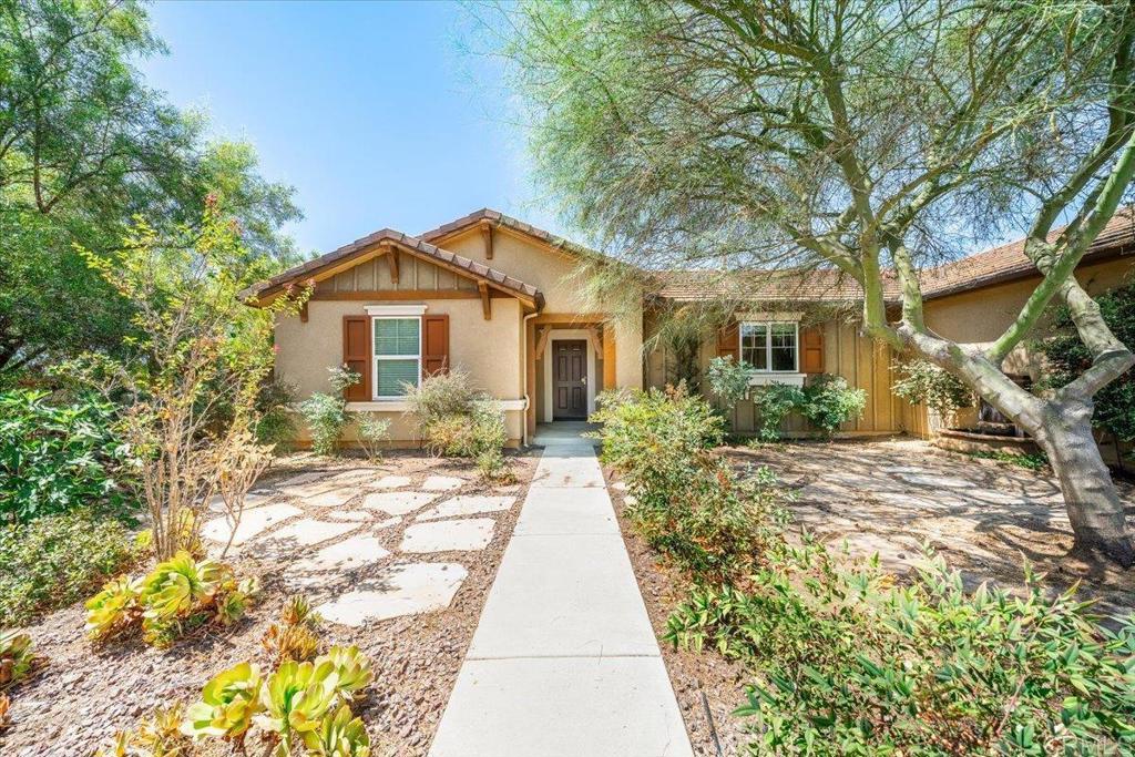 352 Tom Mcguinness Jr Circle Property Photo 1
